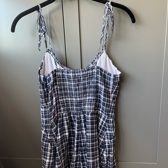 NWT Abercrombie&Fitch Plaid Navy Blue Romper - Picture 2 of 5